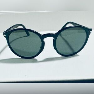 Brand New Women’s Retro Persol Polarized Sunglasses Black/Dark Green Glass lens